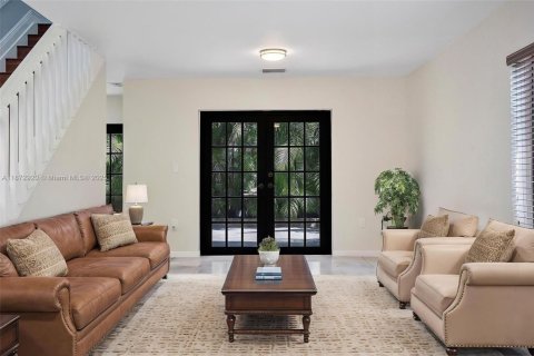 Casa en venta en Miami Gardens, Florida, 3 dormitorios, 144.56 m2 № 1897830 - foto 3