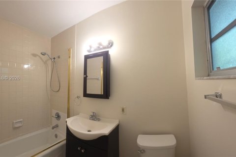 Apartamento en alquiler en Hollywood, Florida, 1 dormitorio, 49.24 m2 № 2026050 - foto 11