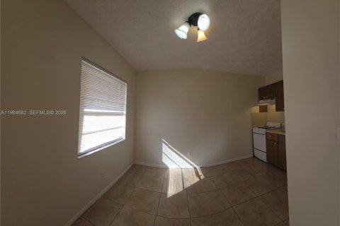 Apartamento en alquiler en Hollywood, Florida, 1 dormitorio, 49.24 m2 № 2026050 - foto 5