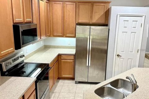 Touwnhouse à louer à Orlando, Floride: 3 chambres, 145.86 m2 № 2107563 - photo 10