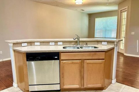 Touwnhouse à louer à Orlando, Floride: 3 chambres, 145.86 m2 № 2107563 - photo 12