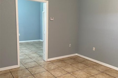 Appartement à louer à Haines City, Floride: 2 chambres, 92.9 m2 № 1912843 - photo 3