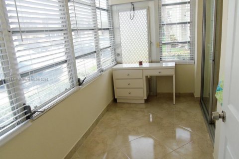Condominio en venta en Delray Beach, Florida, 1 dormitorio, 70.61 m2 № 1979546 - foto 12