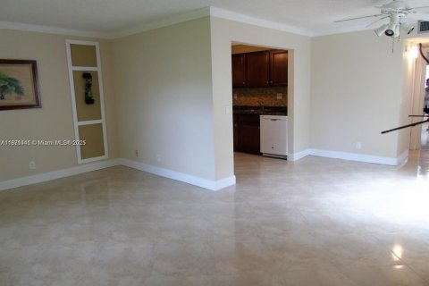 Condominio en venta en Delray Beach, Florida, 1 dormitorio, 70.61 m2 № 1979546 - foto 3