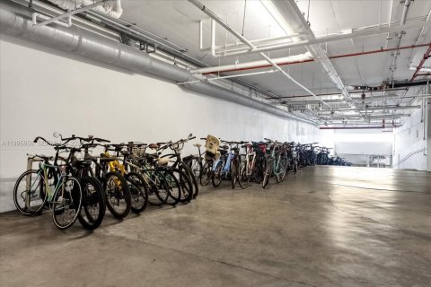 Condo in Miami Beach, Florida № 2058467 - photo 26