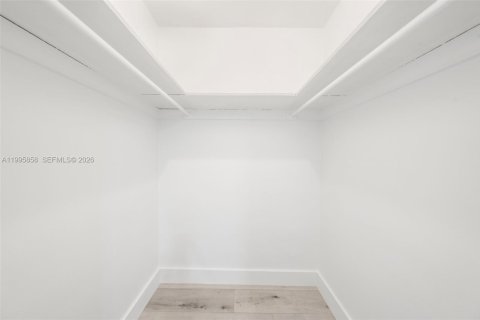 Condo in Miami Beach, Florida № 2058467 - photo 15