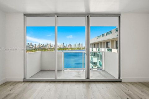 Condo in Miami Beach, Florida № 2058467 - photo 7