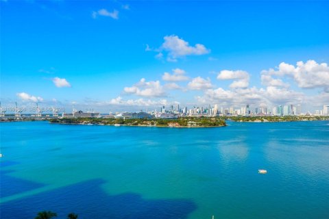 Condo in Miami Beach, Florida № 2058467 - photo 3