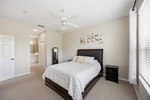 Condo in Bradenton, Florida, 2 bedrooms № 2096723 - photo 24