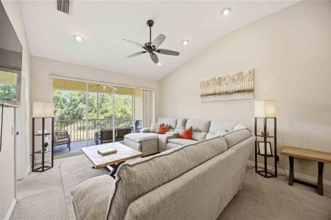 Condo in Bradenton, Florida, 2 bedrooms № 2096723 - photo 11