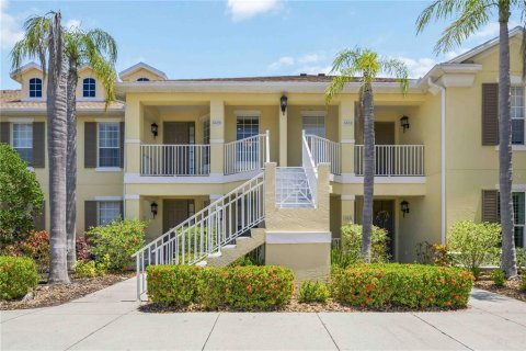 Condo in Bradenton, Florida, 2 bedrooms № 2096723 - photo 2