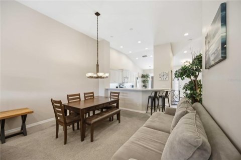 Condo in Bradenton, Florida, 2 bedrooms № 2096723 - photo 10