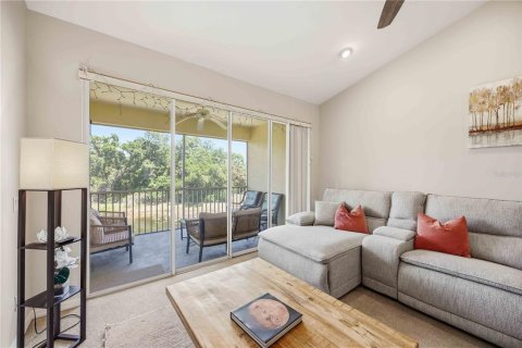 Condo in Bradenton, Florida, 2 bedrooms № 2096723 - photo 12