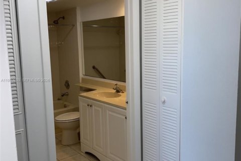 Copropriété à vendre à West Palm Beach, Floride: 2 chambres, 133.5 m2 № 2007169 - photo 7