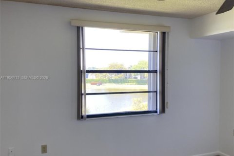 Copropriété à vendre à West Palm Beach, Floride: 2 chambres, 133.5 m2 № 2007169 - photo 8