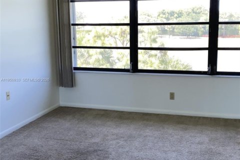 Copropriété à vendre à West Palm Beach, Floride: 2 chambres, 133.5 m2 № 2007169 - photo 11