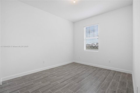 Снять в аренду виллу или дом в Локсахатчи-Гроувс, Флорида 3 спальни, 163.32м2, № 1958712 - фото 18