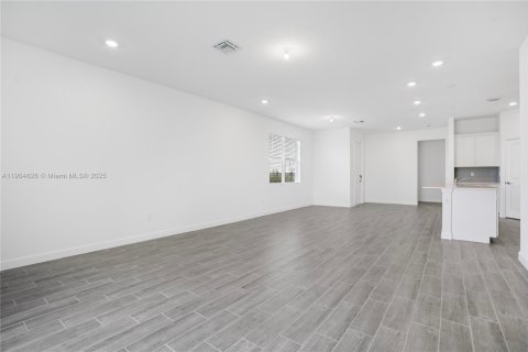 Снять в аренду виллу или дом в Локсахатчи-Гроувс, Флорида 3 спальни, 163.32м2, № 1958712 - фото 14