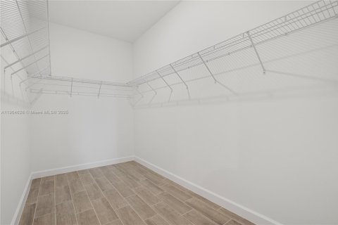 Снять в аренду виллу или дом в Локсахатчи-Гроувс, Флорида 3 спальни, 163.32м2, № 1958712 - фото 26