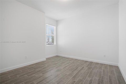 Снять в аренду виллу или дом в Локсахатчи-Гроувс, Флорида 3 спальни, 163.32м2, № 1958712 - фото 20