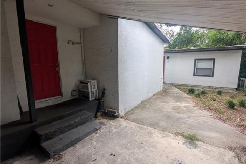 House in Tampa, Florida 5 bedrooms, 157.1 sq.m. № 2259093 - photo 28