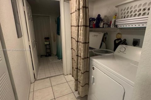 Купить виллу или дом в Дейви, Флорида 4 спальни, 111.48м2, № 1956356 - фото 9