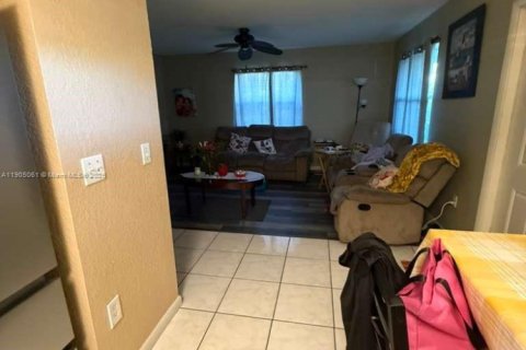 Купить виллу или дом в Дейви, Флорида 4 спальни, 111.48м2, № 1956356 - фото 7