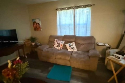 Купить виллу или дом в Дейви, Флорида 4 спальни, 111.48м2, № 1956356 - фото 15