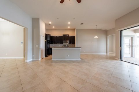 Casa en venta en New Port Richey, Florida, 4 dormitorios, 224.92 m2 № 1681926 - foto 11