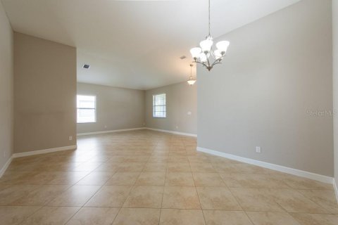 Casa en venta en New Port Richey, Florida, 4 dormitorios, 224.92 m2 № 1681926 - foto 9
