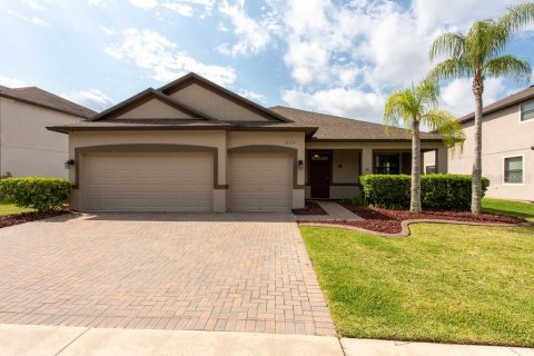 Casa en venta en New Port Richey, Florida, 4 dormitorios, 224.92 m2 № 1681926 - foto 1