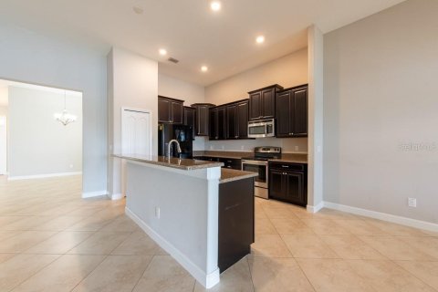 Casa en venta en New Port Richey, Florida, 4 dormitorios, 224.92 m2 № 1681926 - foto 13