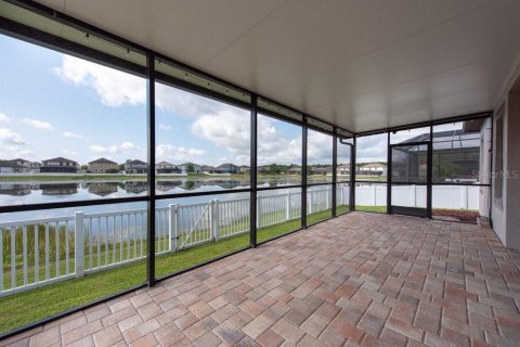Casa en venta en New Port Richey, Florida, 4 dormitorios, 224.92 m2 № 1681926 - foto 2