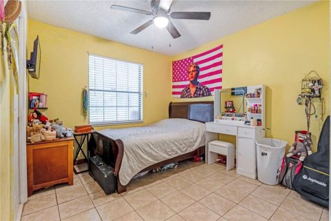 House in DeLand, Florida 4 bedrooms, 189.24 sq.m. № 2118724 - photo 10