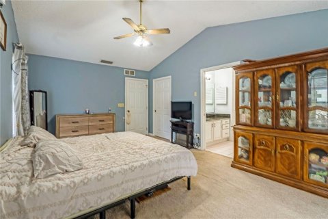 House in DeLand, Florida 4 bedrooms, 189.24 sq.m. № 2118724 - photo 16