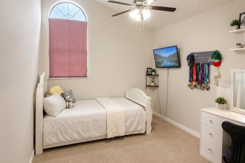 House in DeLand, Florida 4 bedrooms, 189.24 sq.m. № 2118724 - photo 12