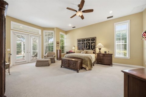 House in Tampa, Florida 4 bedrooms, 322.37 sq.m. № 2391024 - photo 16