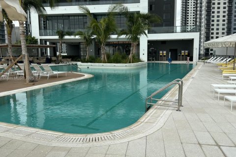 Condo in Miami, Florida  № 1888924 - photo 11