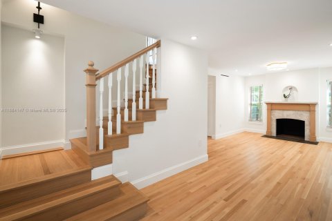 Villa ou maison à vendre à Miami, Floride: 3 chambres, 238.39 m2 № 1930181 - photo 6