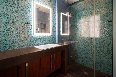 Villa ou maison à vendre à Miami, Floride: 3 chambres, 238.39 m2 № 1930181 - photo 27