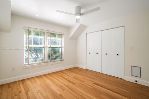 Villa ou maison à vendre à Miami, Floride: 3 chambres, 238.39 m2 № 1930181 - photo 20