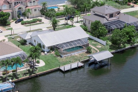Casa en venta en Port Charlotte, Florida, 3 dormitorios, 258.92 m2 № 2098044 - foto 14
