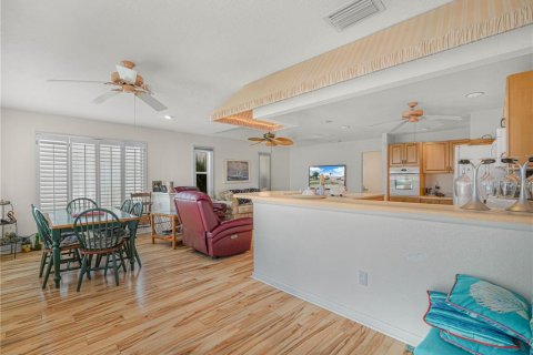 Casa en venta en Port Charlotte, Florida, 3 dormitorios, 258.92 m2 № 2098044 - foto 29