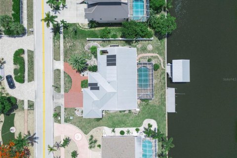 Casa en venta en Port Charlotte, Florida, 3 dormitorios, 258.92 m2 № 2098044 - foto 7