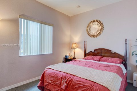 Купить виллу или дом в Катлер-Бей, Флорида 4 спальни, 154.87м2, № 2008127 - фото 23