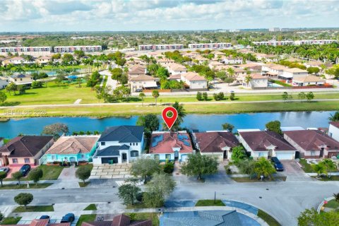 Купить виллу или дом в Катлер-Бей, Флорида 4 спальни, 154.87м2, № 2008127 - фото 30