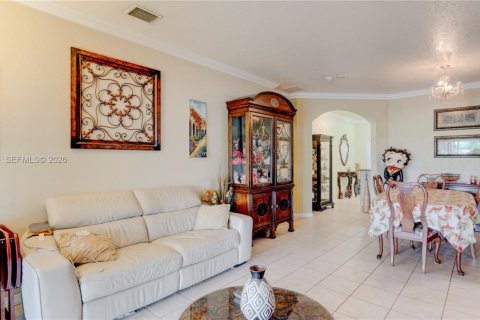 Купить виллу или дом в Катлер-Бей, Флорида 4 спальни, 154.87м2, № 2008127 - фото 6