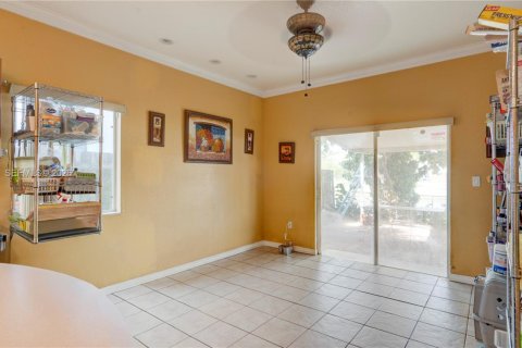 Купить виллу или дом в Катлер-Бей, Флорида 4 спальни, 154.87м2, № 2008127 - фото 8