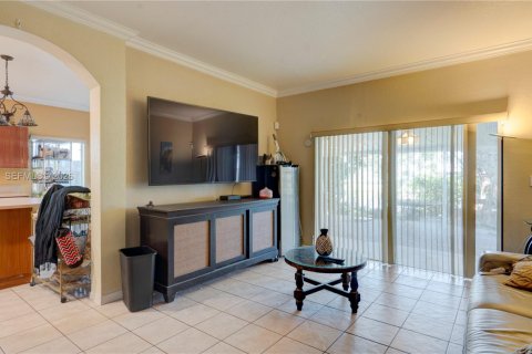 Купить виллу или дом в Катлер-Бей, Флорида 4 спальни, 154.87м2, № 2008127 - фото 5