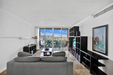 Condominio en alquiler en Hollywood, Florida, 1 dormitorio, 69.21 m2 № 2026624 - foto 21